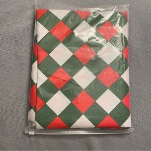 NWT Romanstile 60” x 120” Rectangular Water Resistant Tablecloth